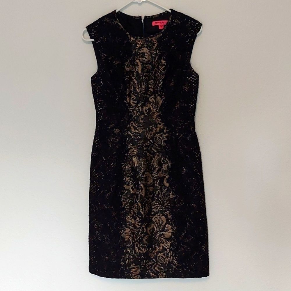 Betsey Johnson Black & Gold Sleeveless Dress